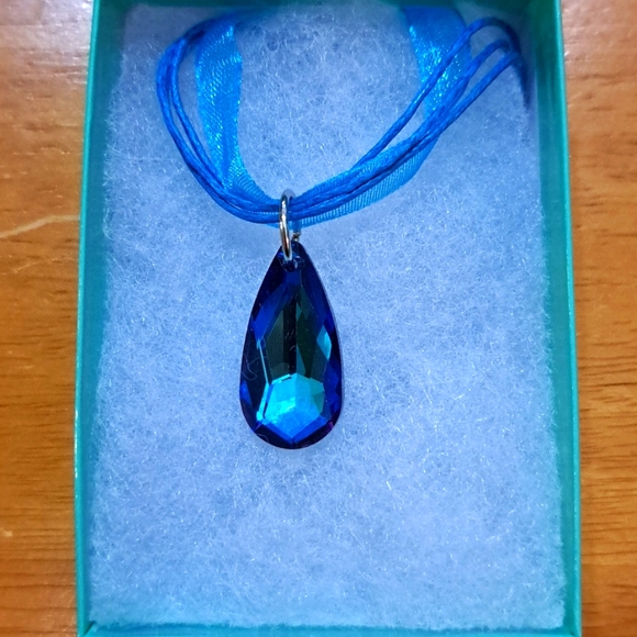 Jewelry - Cool Waterfall Crystal Marquise Necklace